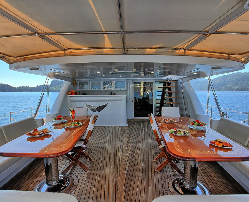 ANGELO II Aft deck