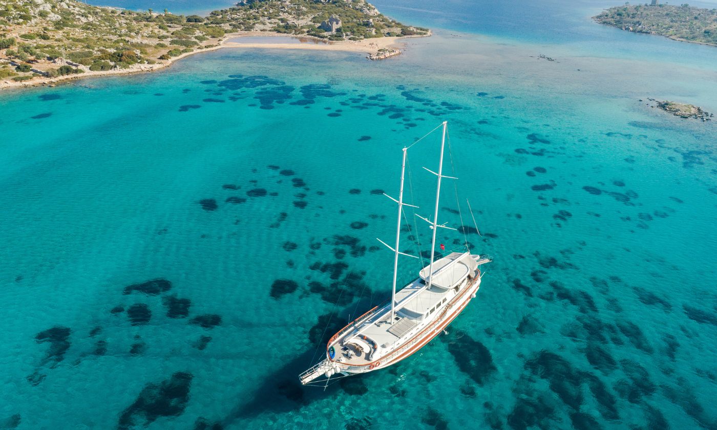 Yachting vacations