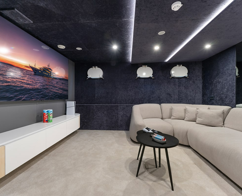 ALFA MARIO Cinema room