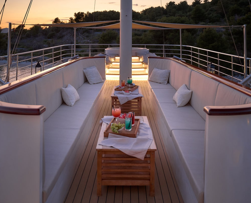 BELLEZZA Sundeck