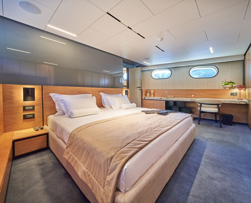 MARALLURE Double cabin